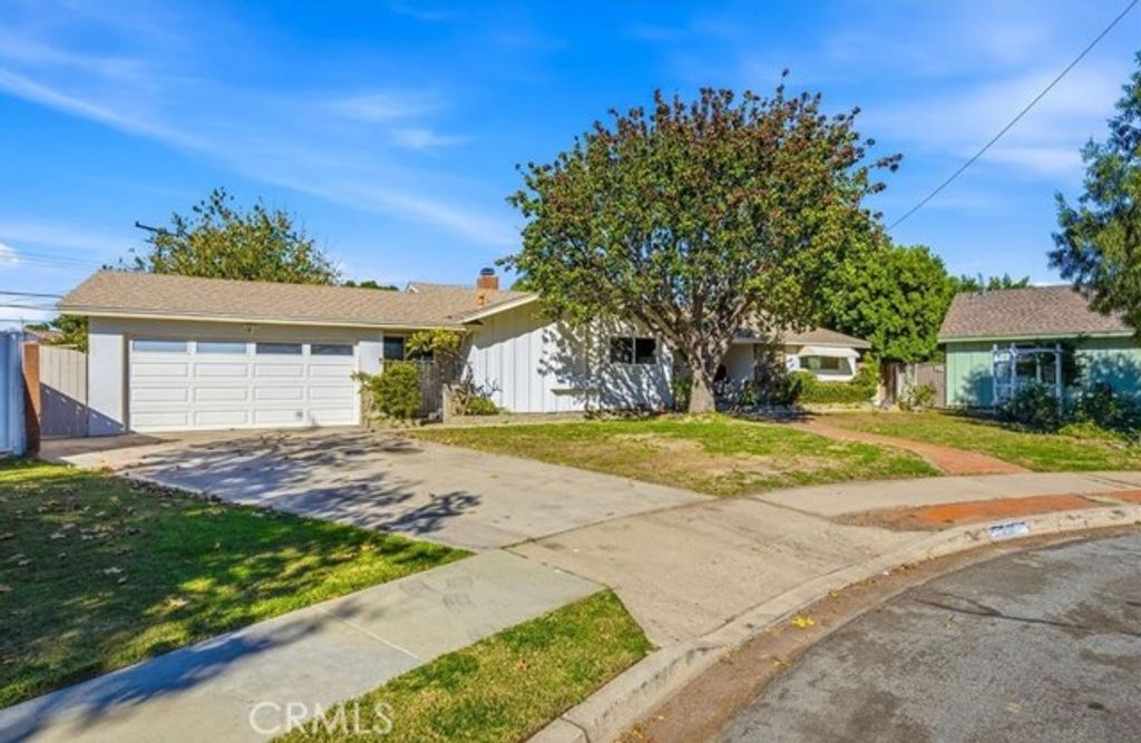335 N London Place, Anaheim, CA 92806