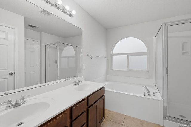 2648 WAR ADMIRAL, Schertz, TX 78108