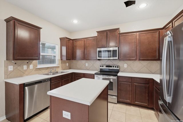 2648 WAR ADMIRAL, Schertz, TX 78108