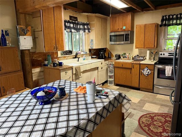 149 W State Street, Montrose, MI 48457