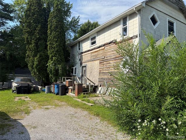 149 W State Street, Montrose, MI 48457