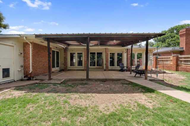 2307 LARRY Street, Amarillo, TX 79106