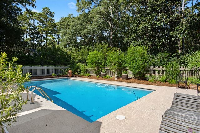 20 Hemingway Circle, Savannah, GA 31411