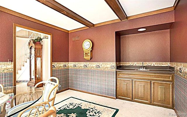 1114 Chaffer Drive, Rochester Hills, MI 48306