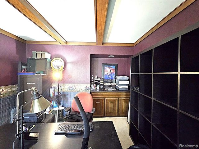 1114 Chaffer Drive, Rochester Hills, MI 48306