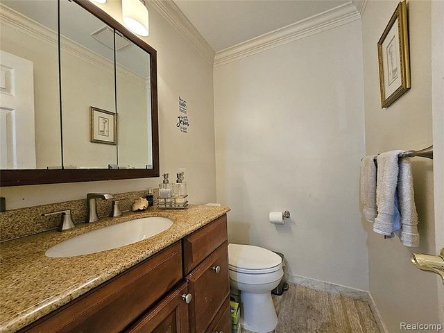 1114 Chaffer Drive, Rochester Hills, MI 48306