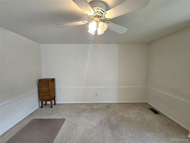 1114 Chaffer Drive, Rochester Hills, MI 48306