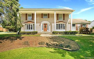 1114 Chaffer Drive, Rochester Hills, MI 48306