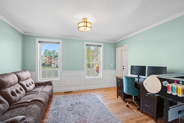 10 Caitlin Cir, Salisbury, MA 01952