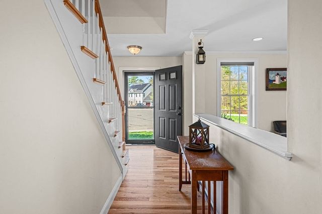 10 Caitlin Cir, Salisbury, MA 01952
