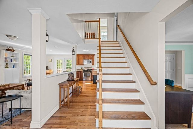 10 Caitlin Cir, Salisbury, MA 01952