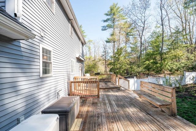 10 Caitlin Cir, Salisbury, MA 01952