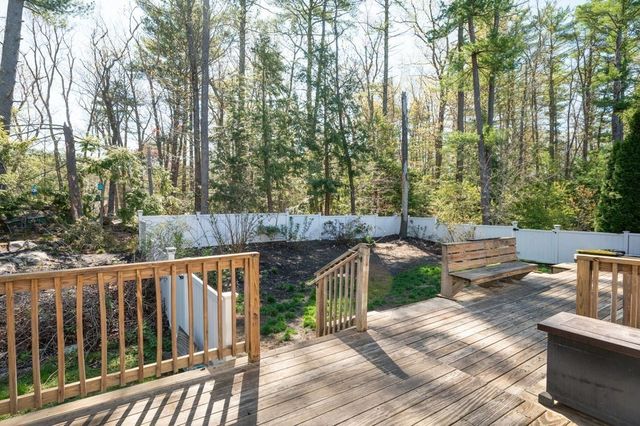 10 Caitlin Cir, Salisbury, MA 01952