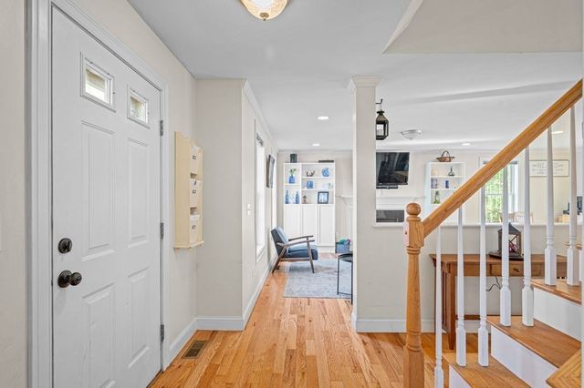 10 Caitlin Cir, Salisbury, MA 01952