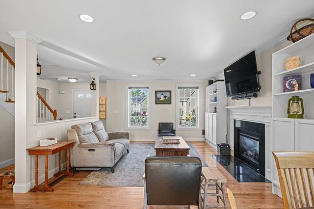 10 Caitlin Cir, Salisbury, MA 01952
