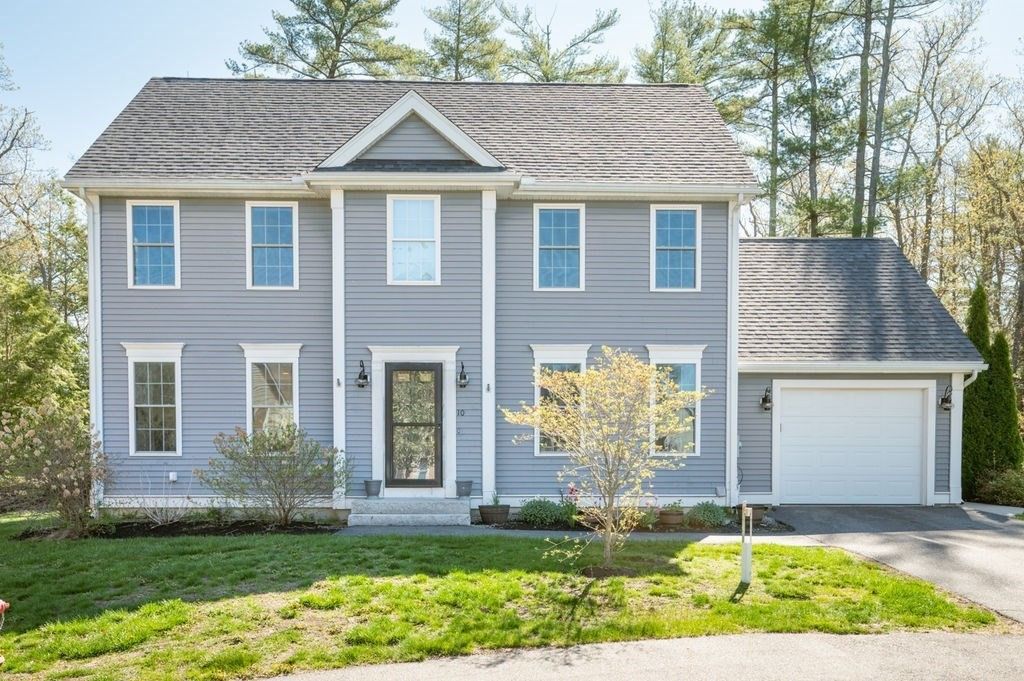 10 Caitlin Cir, Salisbury, MA 01952