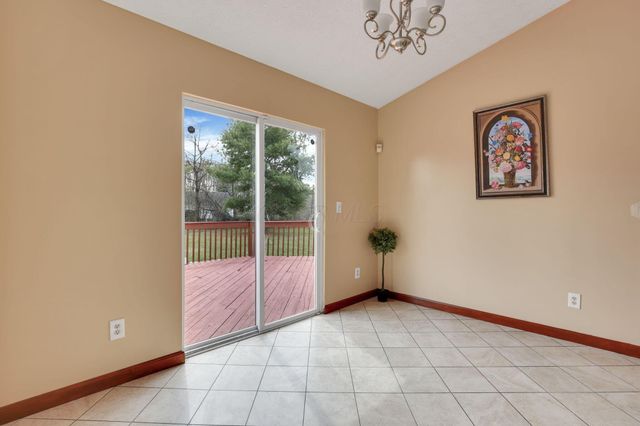 192 Strathsprey Drive, Blacklick, OH 43004