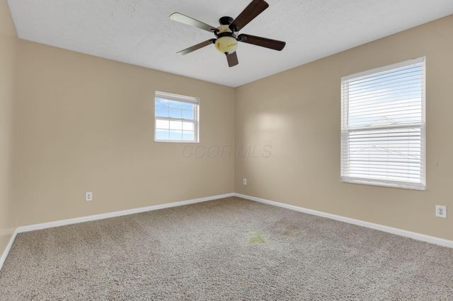 192 Strathsprey Drive, Blacklick, OH 43004