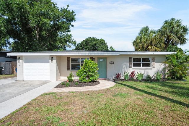 4200 DES PLAINES DRIVE, Sarasota, FL 34233