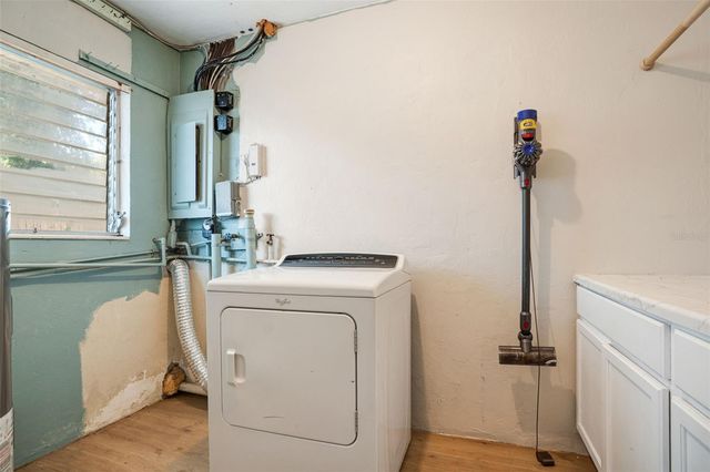 4200 DES PLAINES DRIVE, Sarasota, FL 34233