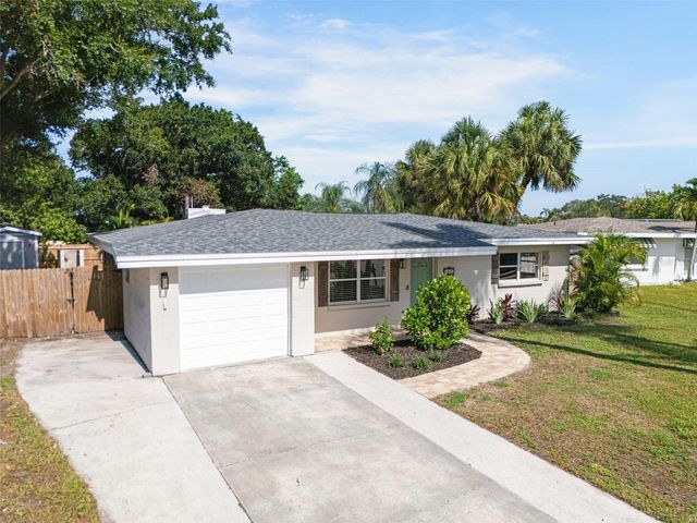 4200 DES PLAINES DRIVE, Sarasota, FL 34233