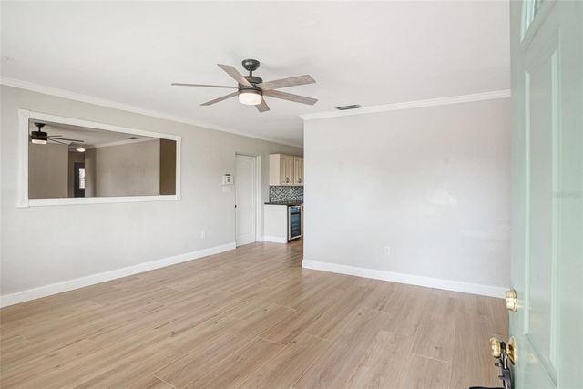 4200 DES PLAINES DRIVE, Sarasota, FL 34233