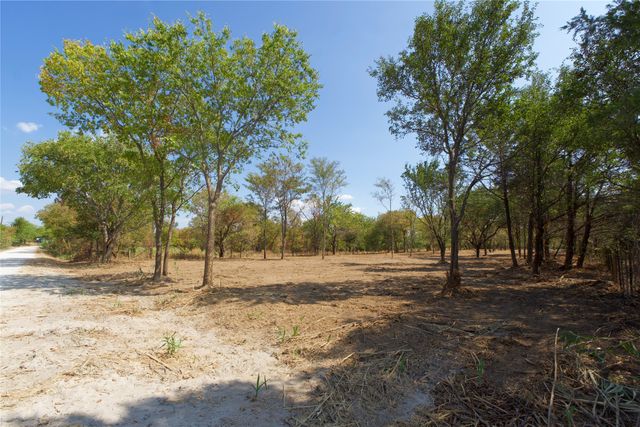 000 Reason Jones Road, Valley View, TX 76272