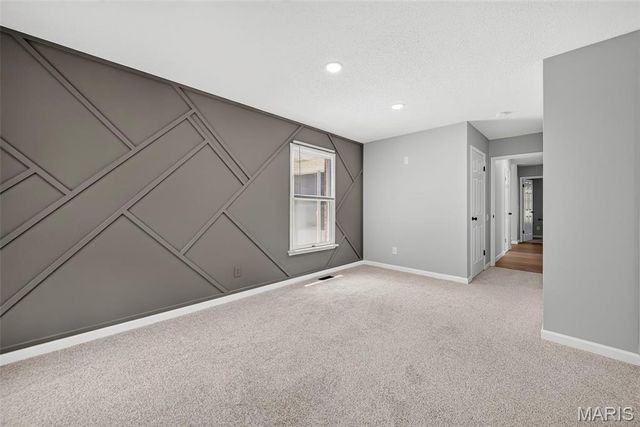 4741 Melissa Jo Lane, St Louis, MO 63128