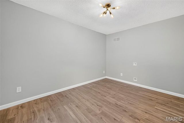 4741 Melissa Jo Lane, St Louis, MO 63128