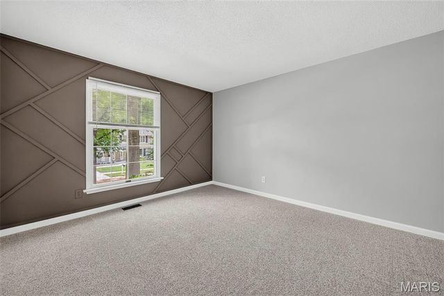 4741 Melissa Jo Lane, St Louis, MO 63128