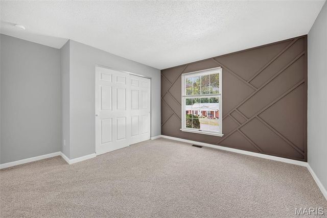 4741 Melissa Jo Lane, St Louis, MO 63128