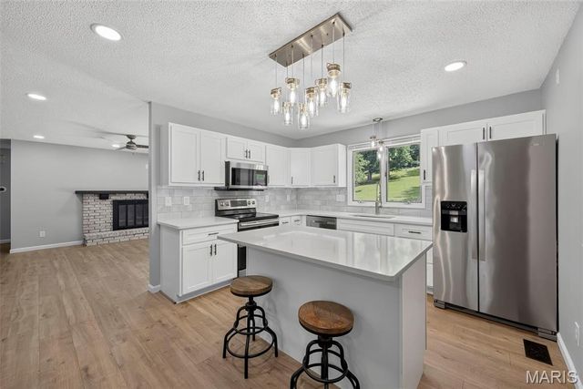 4741 Melissa Jo Lane, St Louis, MO 63128