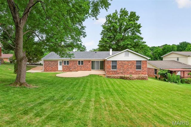 4741 Melissa Jo Lane, St Louis, MO 63128