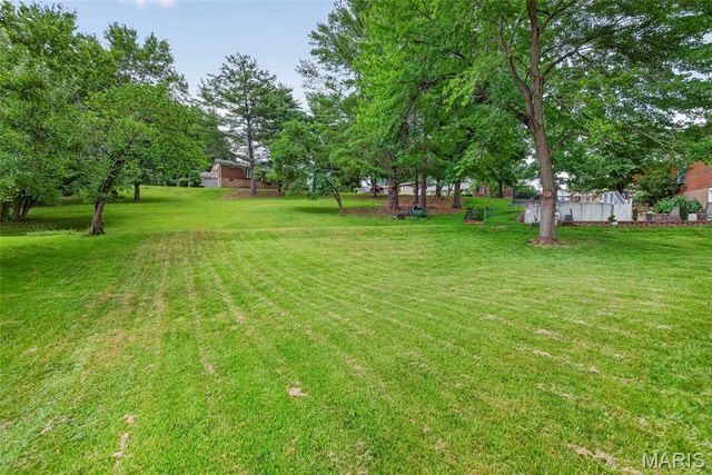 4741 Melissa Jo Lane, St Louis, MO 63128
