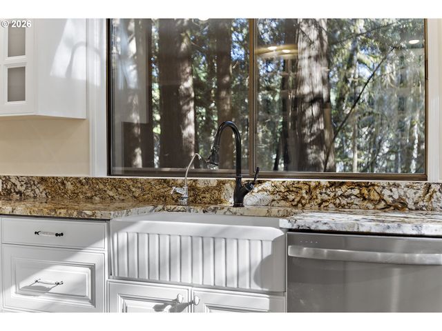 58901 NEHALEM Hwy S, Vernonia, OR 97064