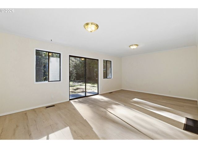 58901 NEHALEM Hwy S, Vernonia, OR 97064