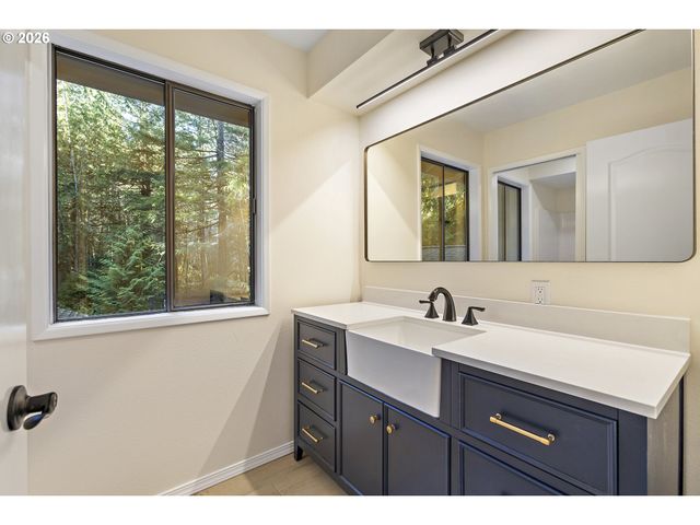 58901 NEHALEM Hwy S, Vernonia, OR 97064