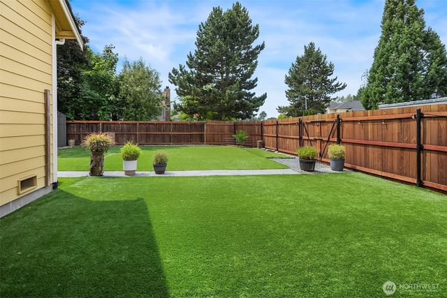 1412 90th Drive NE, Lake Stevens, WA 98258