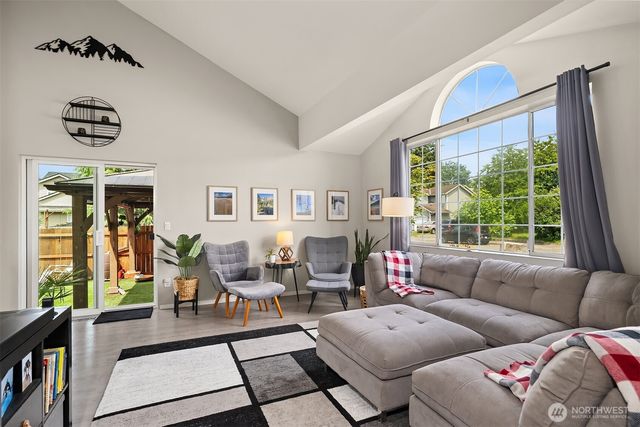 1412 90th Drive NE, Lake Stevens, WA 98258