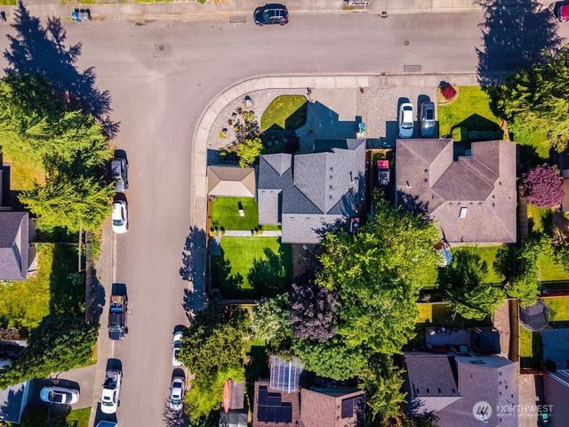 1412 90th Drive NE, Lake Stevens, WA 98258