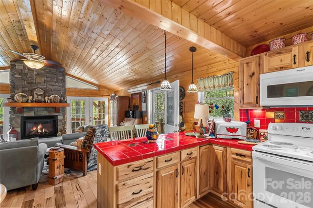 152 Brown Farm Drive, Marion, NC 28752