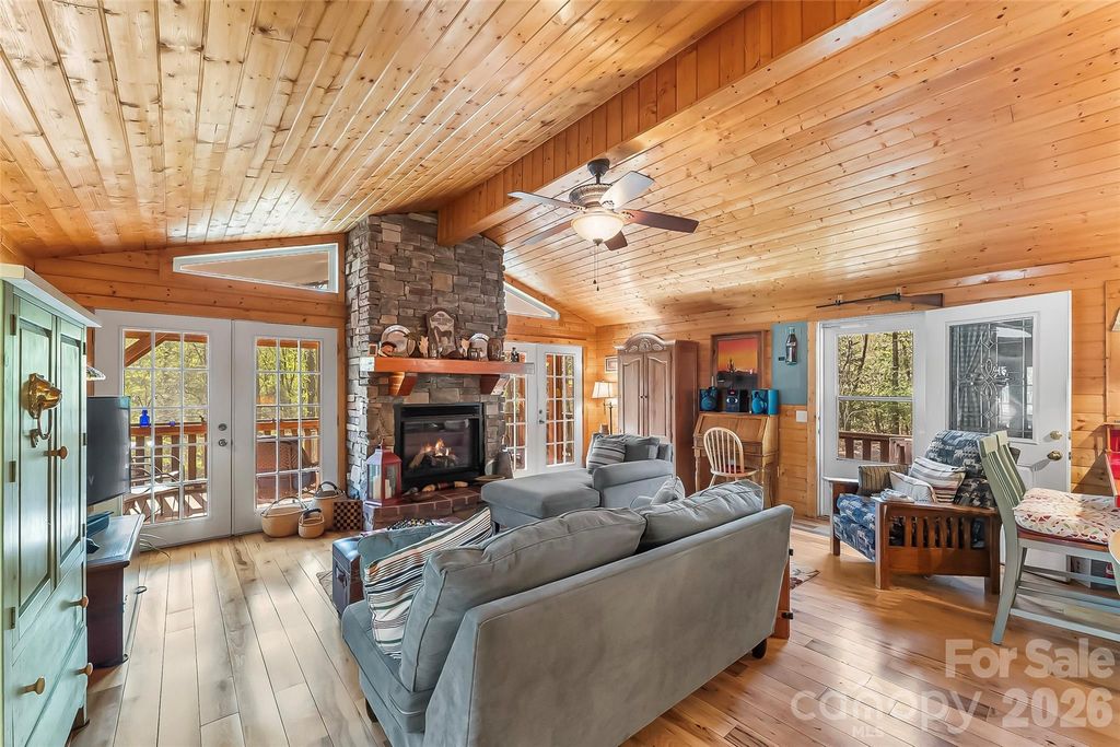 152 Brown Farm Drive, Marion, NC 28752