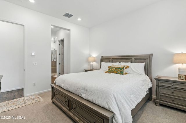 5190 W Ridgemont Court, Tucson, AZ 85742