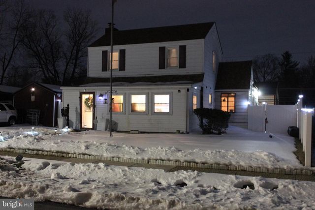 739 WESTWOOD LN, Aldan, PA 19018