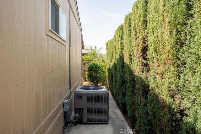 1235 Harbor Lake 13, Brea, CA 92821