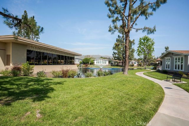 1235 Harbor Lake 13, Brea, CA 92821