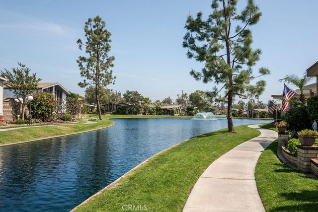 1235 Harbor Lake 13, Brea, CA 92821
