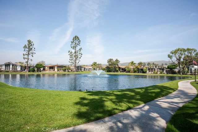 1235 Harbor Lake 13, Brea, CA 92821