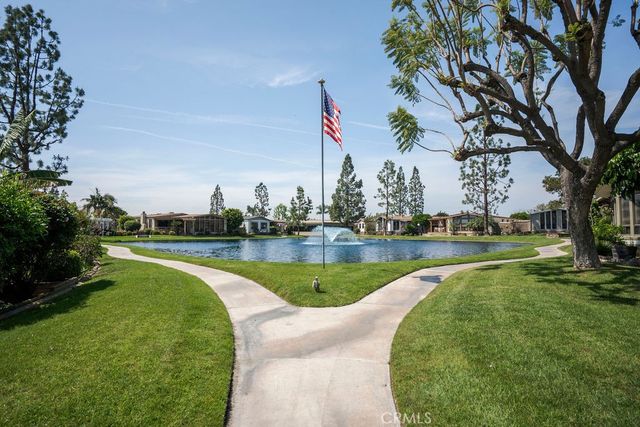 1235 Harbor Lake 13, Brea, CA 92821