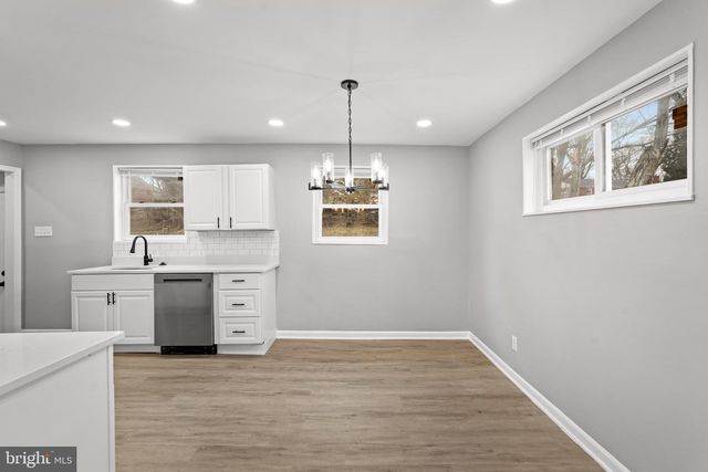 4718 BOILING BROOK PKWY, Rockville, MD 20852